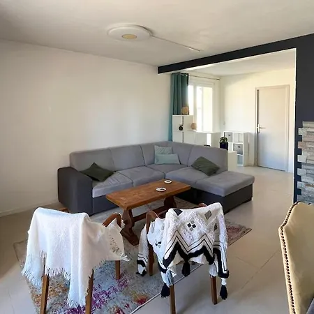 Superbe Climatisee Avec Piscine Villa